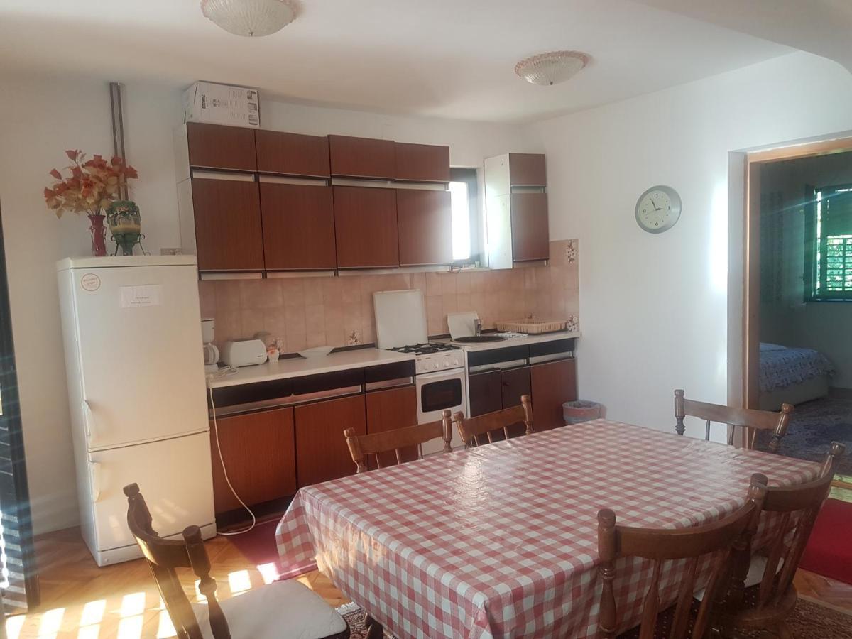 Villa Maja Omisalj Ruang foto
