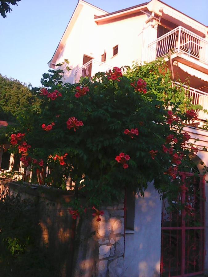 Villa Maja Omisalj Ruang foto